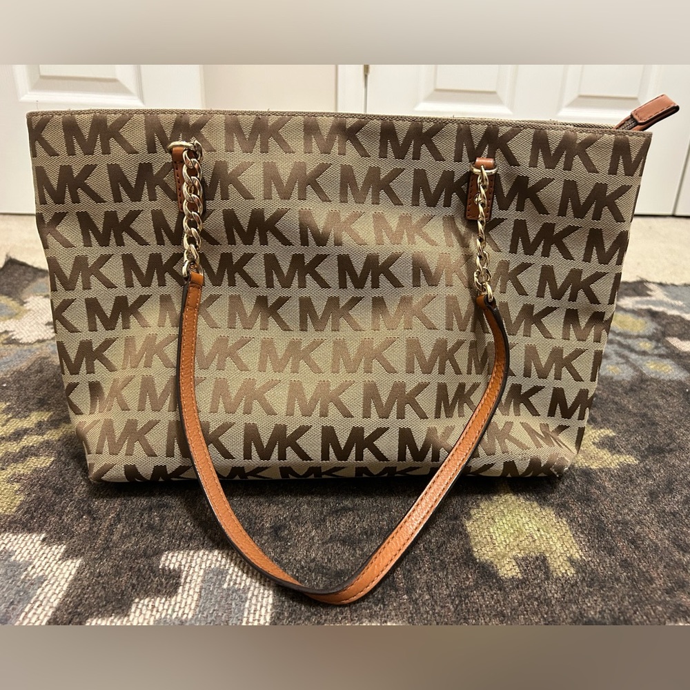 Michael Kors Chain Tote